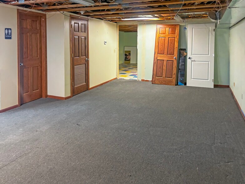 More Photos Of 7046 Brooklyn Blvd, Brooklyn Center Medical For Sale