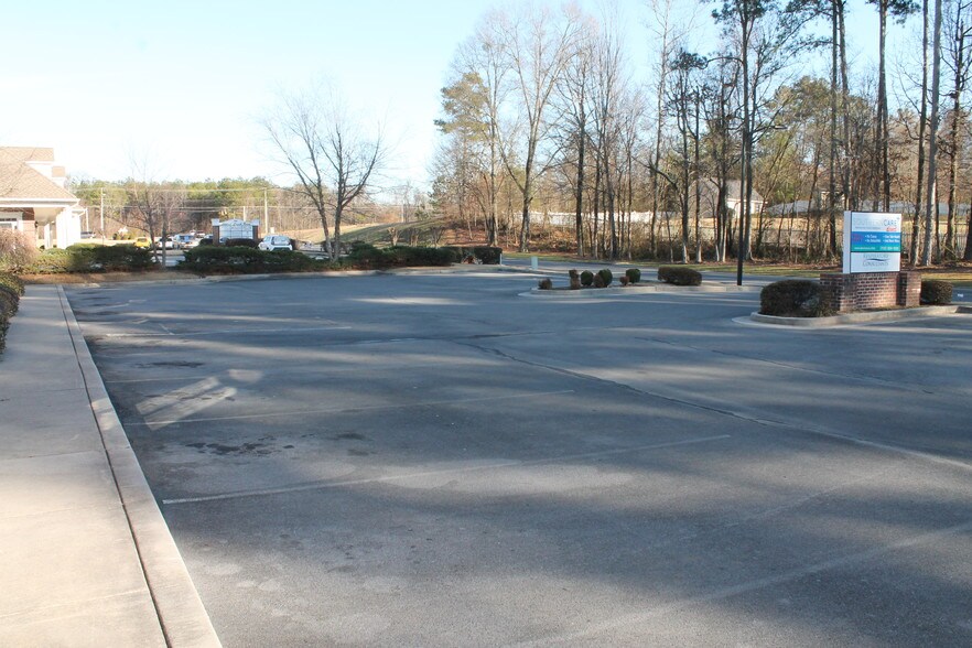 More Photos Of 111 Laurel Creek Rd Se, Calhoun Medical For Lease