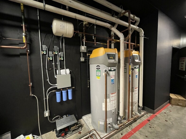 More Photos Of 4780 Cornell Rd, Cincinnati Movie Theatre For Sale