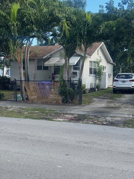 More Photos Of 611 24th ave, Hollywood Apartments For Sale