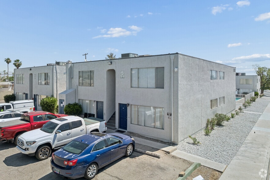 More Photos Of 5800 Bromley Ave, Las Vegas Apartments For Sale