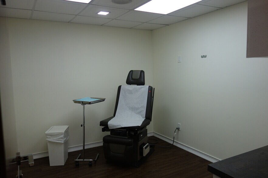 More Photos Of 6433 98th St, Rego Park Healthcare For Lease