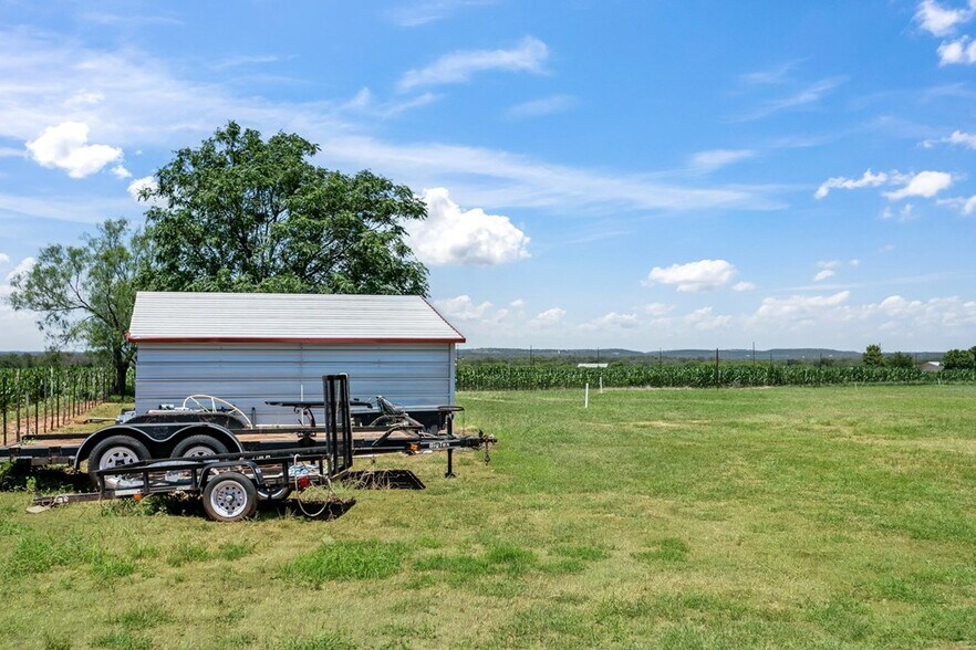 More Photos Of 12148 E US Highway 290, Fredericksburg Land For Lease