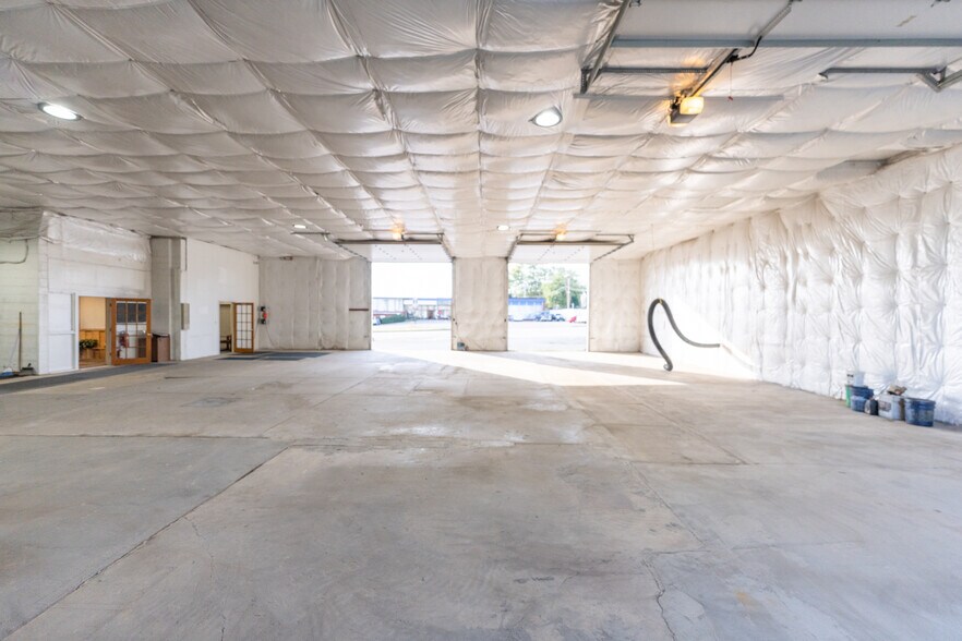 More Photos Of 3040 Freeport Rd, Natrona Heights Warehouse For Sale