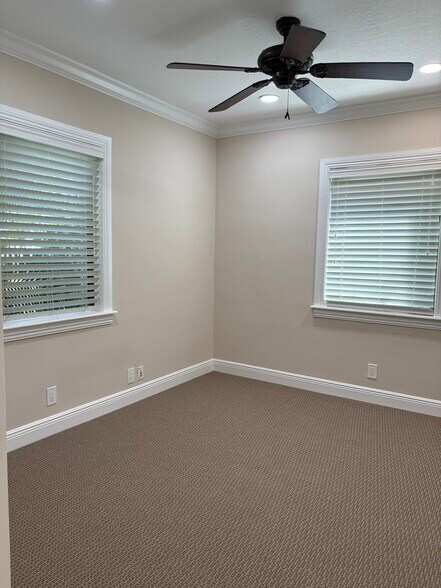 More Photos Of 100 SE 20th St, Fort Lauderdale Office Residential For Sale