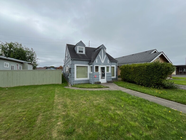 More Photos Of 1907 Simpson Ave, Aberdeen Flex For Sale