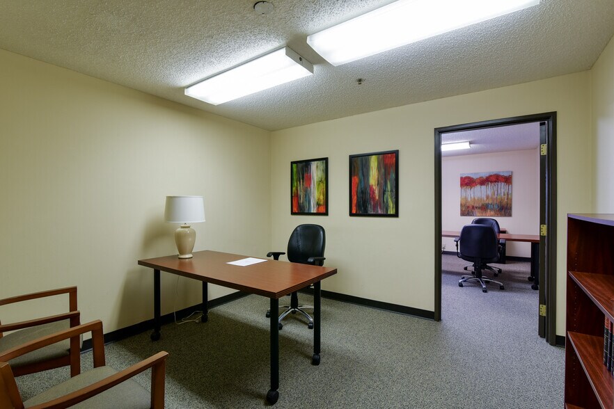 More Photos Of 2470 Windy Hill Rd SE, Marietta Office For Lease