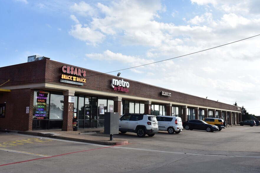 More Photos Of 434-450 E Highway 67, Duncanville General Retail For Sale