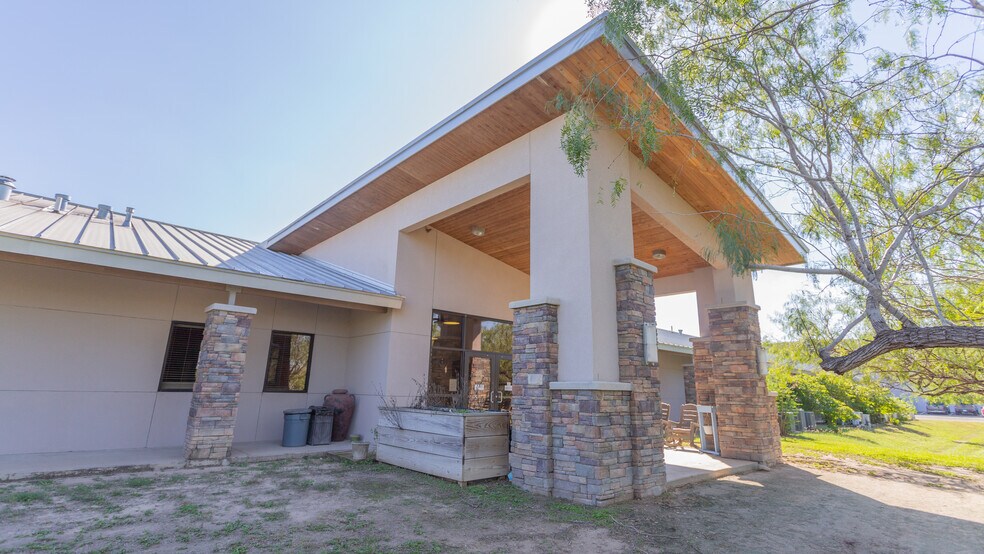More Photos Of 505 W Owassa Rd, Edinburg Healthcare For Sale