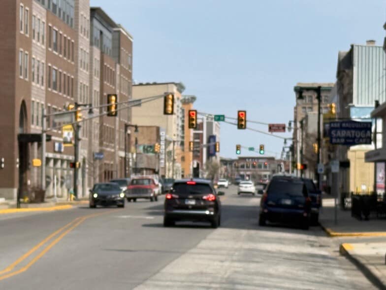 More Photos Of 401 Wabash Ave, Terre Haute Office For Sale