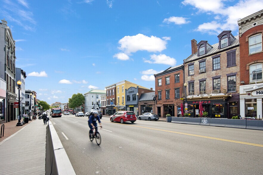 More Photos Of 1054-1066 31st St NW, Washington Unknown For Lease