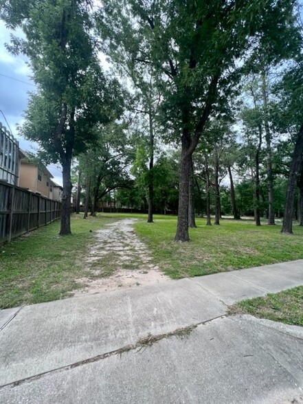 Primary Photo Of 7706 Westview Dr, Houston Land For Sale