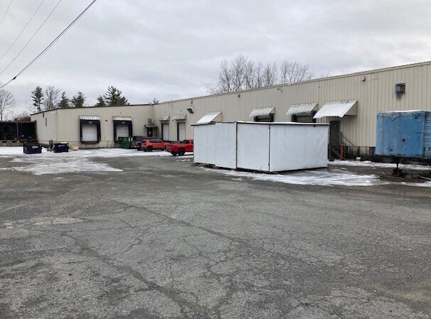 More Photos Of 22 Park Rd, Kingsbury Warehouse For Sale