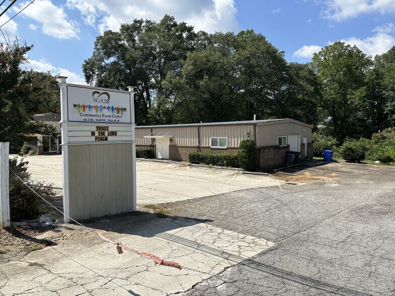 More Photos Of 8127 Dallas Hwy, Douglasville Freestanding For Sale