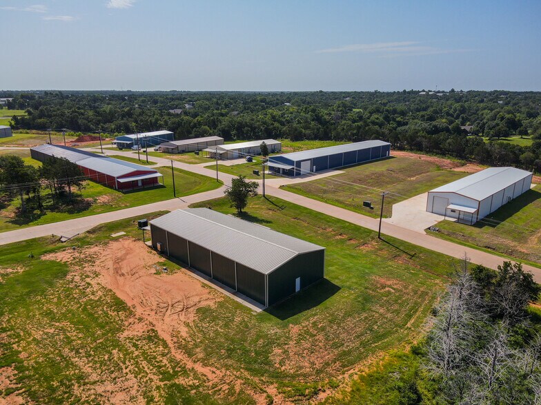 More Photos Of 11774 Maui Ln, Edmond Industrial For Sale