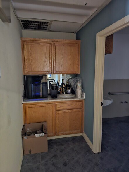 More Photos Of 1855-1875 O'Toole Ln, San Jose Light Manufacturing For Lease