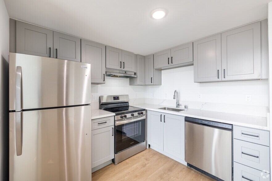 More Photos Of 6569-6581 N Van Nuys Blvd, Van Nuys Apartments For Lease