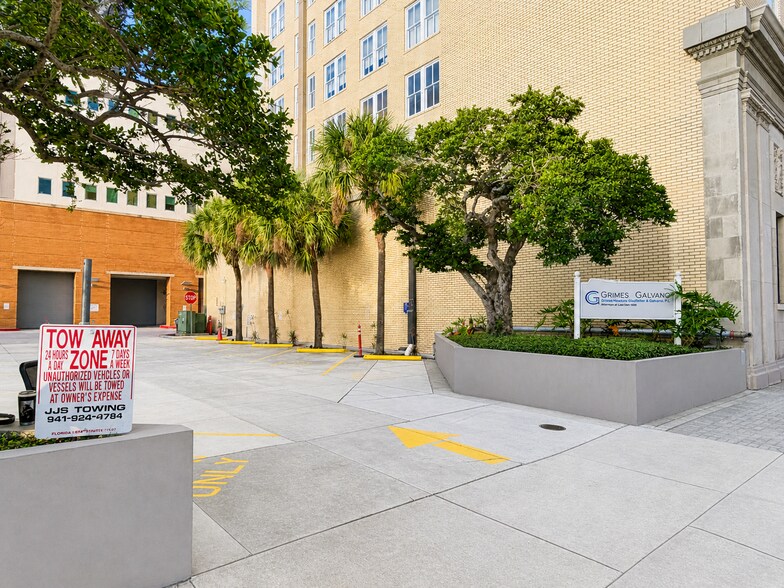 More Photos Of 1023 W Manatee Ave, Bradenton Office Residential For Lease