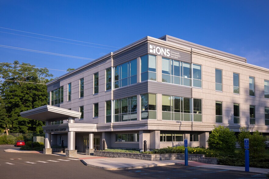 Primary Photo Of 249 Danbury Rd, Wilton Medical For Lease