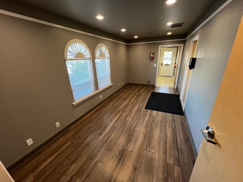 More Photos Of 1158 Court St, Redding Medical For Sale