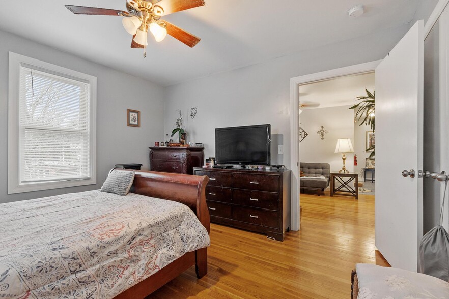 More Photos Of 22 Goddard St, Southbridge Apartments For Sale