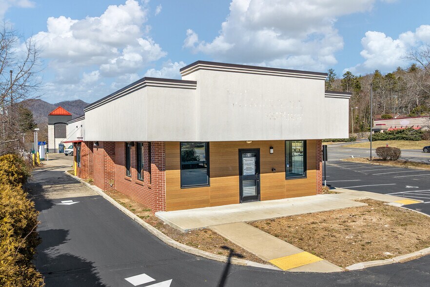 Primary Photo Of 510 NC Highway 9, Black Mountain Fast Food For Sale