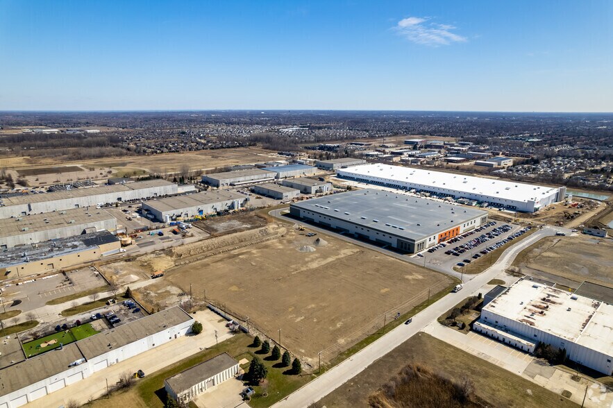 More Photos Of 50570 Birch Dr, Shelby Township Manufacturing For Lease