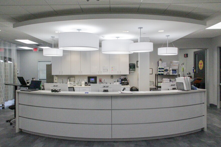 More Photos Of 9819 Huebner Rd, San Antonio Medical For Lease