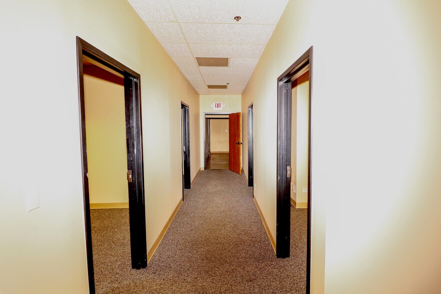 More Photos Of 5840 S Memorial Dr, Tulsa Office For Sale