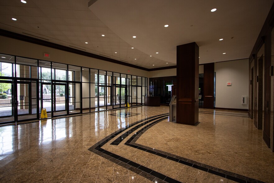 More Photos Of 1501 Main St, Columbia Office For Lease