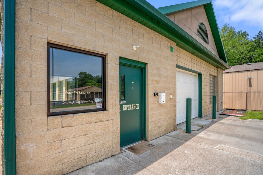 More Photos Of 7300 Lewis Ave, Temperance Carwash For Sale