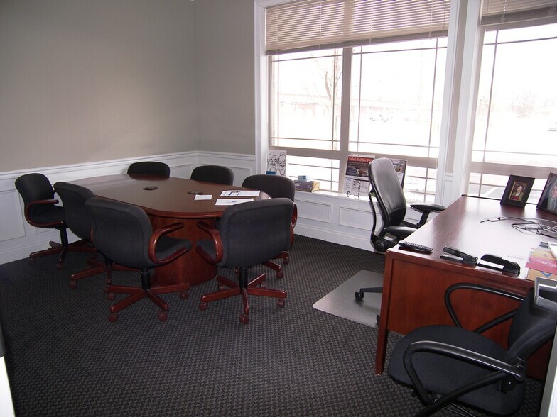 More Photos Of 31320 solon Rd, Solon Office For Sale