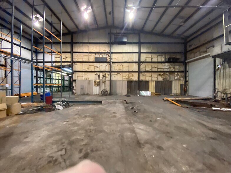 More Photos Of 103 Ella Ave, Shannon Warehouse For Sale