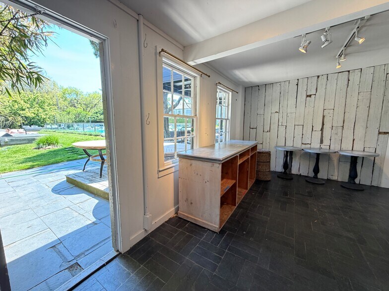 More Photos Of 90 Second House Rd, Montauk Coworking Space