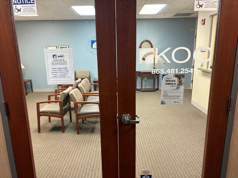 More Photos Of 1855 Tanner Way, Harriman Medical For Lease