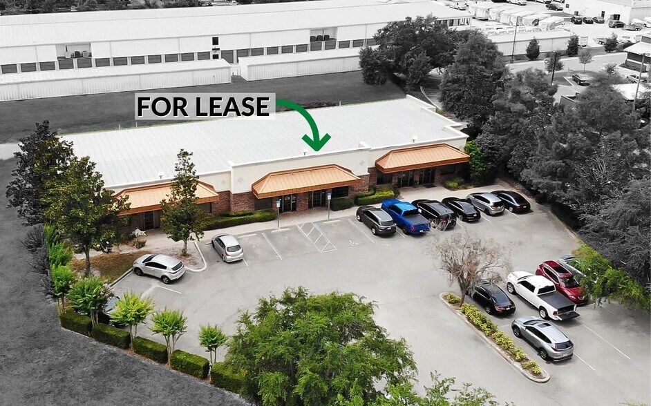 More Photos Of 111 E Lake Mary Blvd, Sanford Storefront For Lease