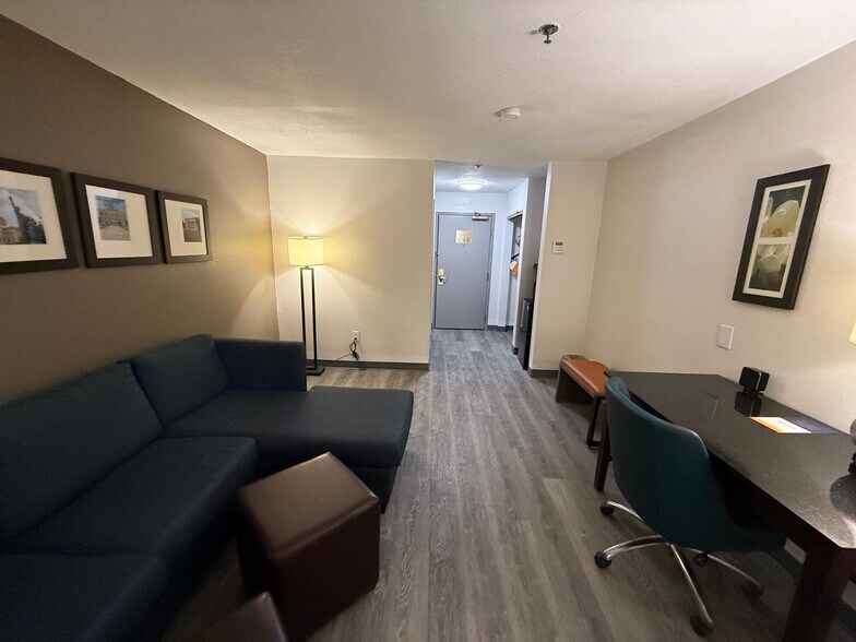 More Photos Of 2621 N Columbia St, Milledgeville Hotel For Sale