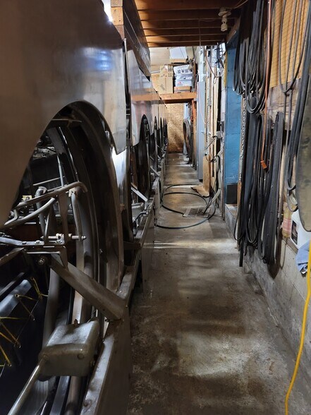 More Photos Of 739 W Main St, Deshler Bowling Alley For Sale