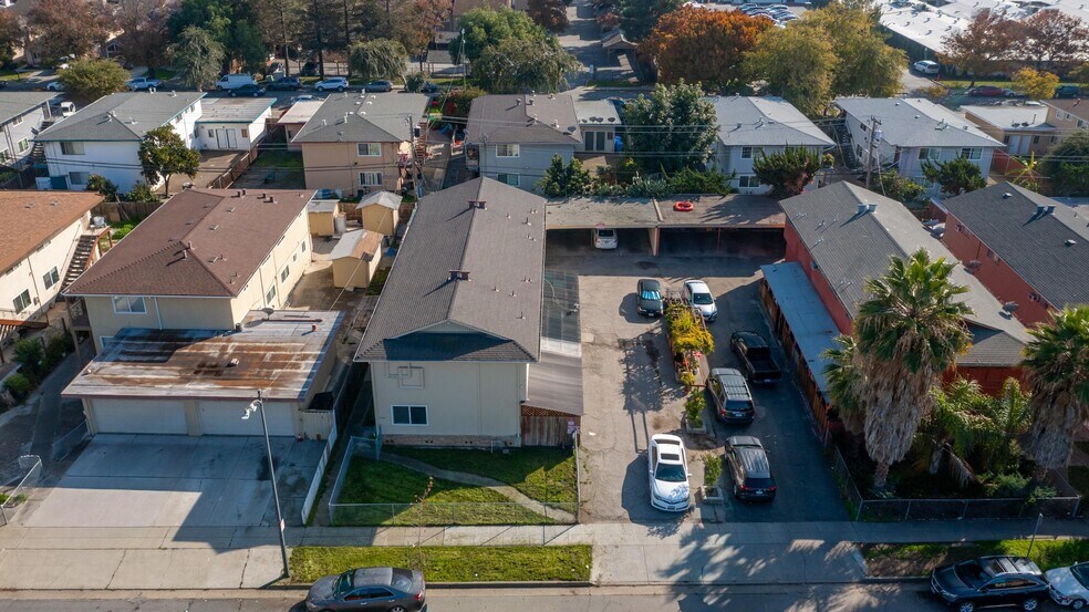 More Photos Of 2360 Mammoth Dr, San Jose Apartments For Sale