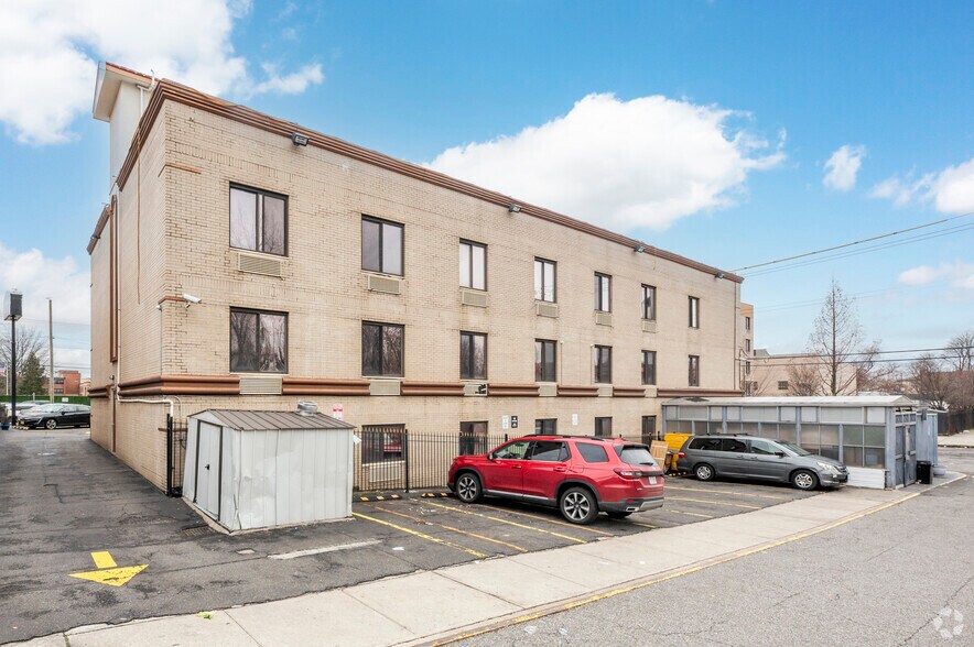 More Photos Of 153-95 Rockaway Blvd, Jamaica Hotel For Sale