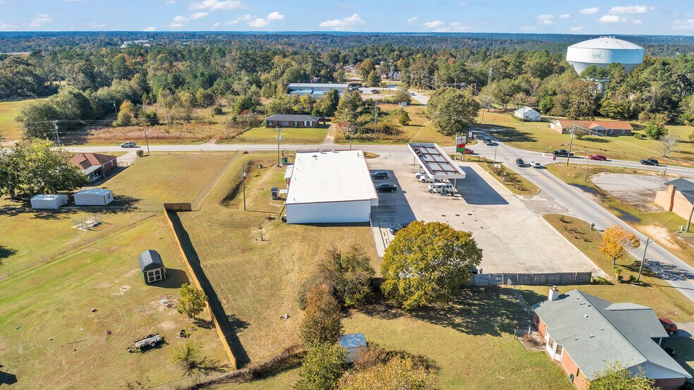 More Photos Of 1680 Brown Rd, Hephzibah Service Station For Lease