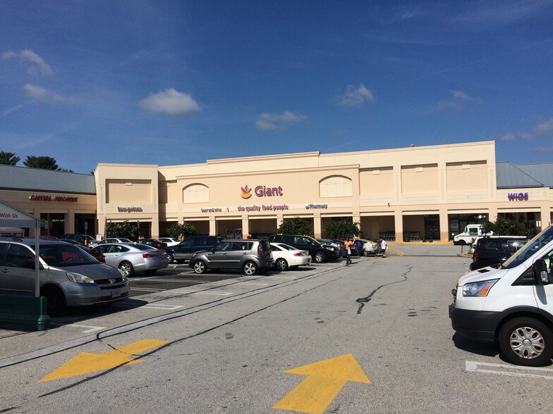 More Photos Of 7500-7558 Annapolis Rd, Lanham Unknown For Lease
