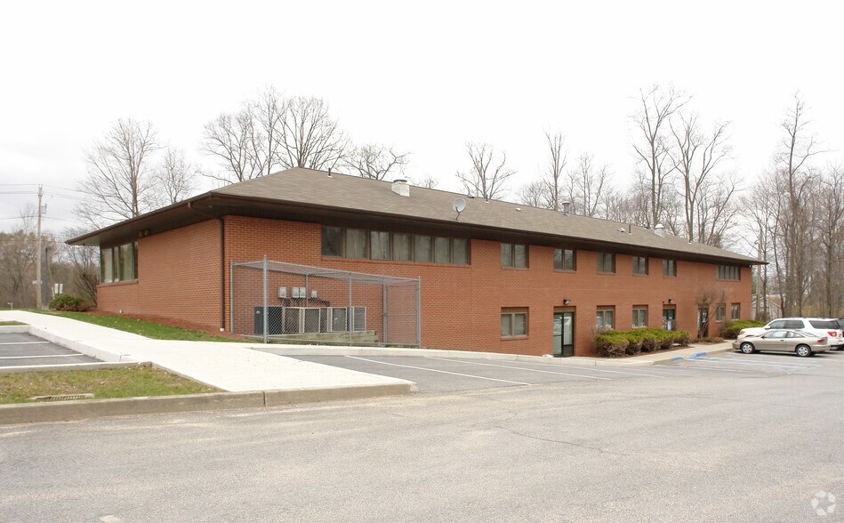 More Photos Of 236 Crystal Run Rd, Middletown Office For Sale
