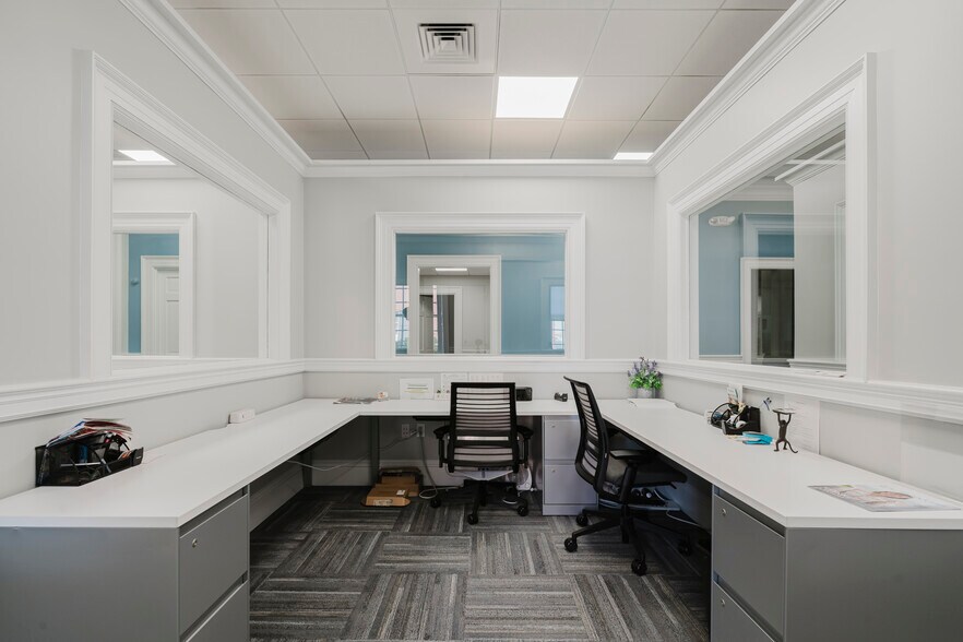 More Photos Of 32-40 Court St, Plymouth Office For Lease