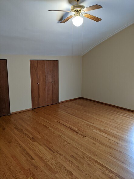 More Photos Of 4940-4942 N Sheridan Rd, Chicago Apartments For Sale