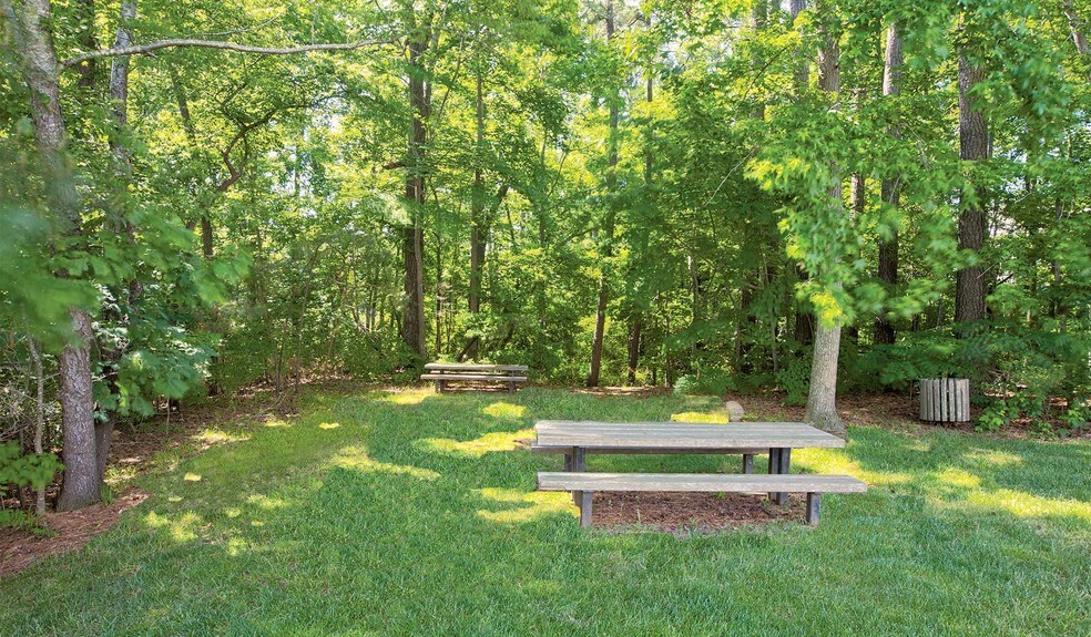 More Photos Of 3001 Reflections Way, Virginia Beach Apartments For Sale