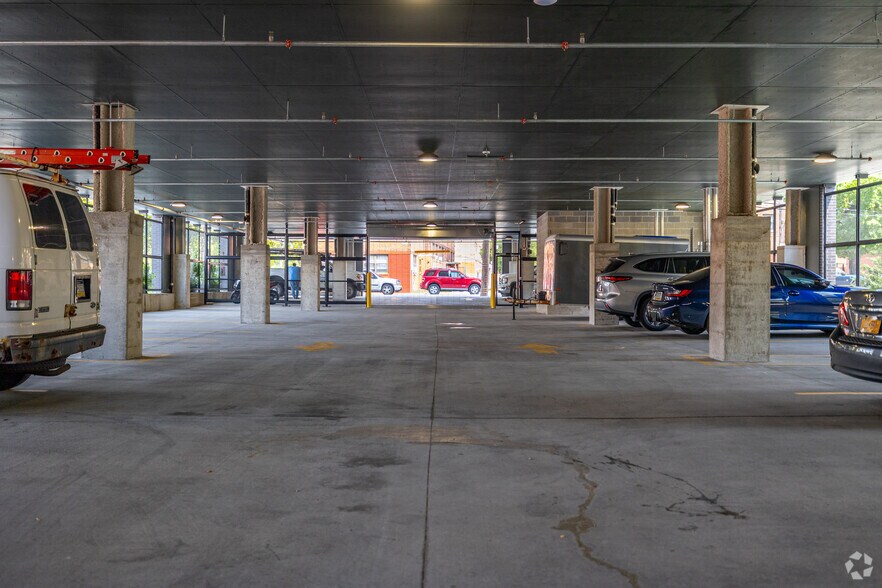 More Photos Of 741 Spring Garden St, Philadelphia Apartments For Lease