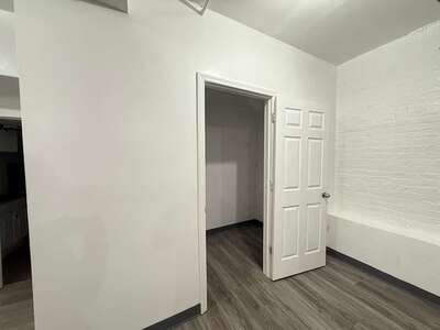 More Photos Of 6938 Myrtle Ave, Glendale General Retail For Lease