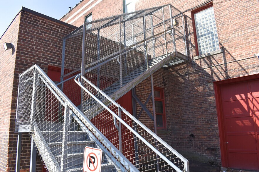 More Photos Of 74 Carroll St, Binghamton Apartments For Sale