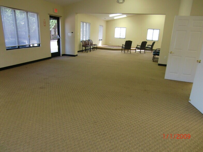 More Photos Of 500 E Wait Ave, Wake Forest Office For Lease